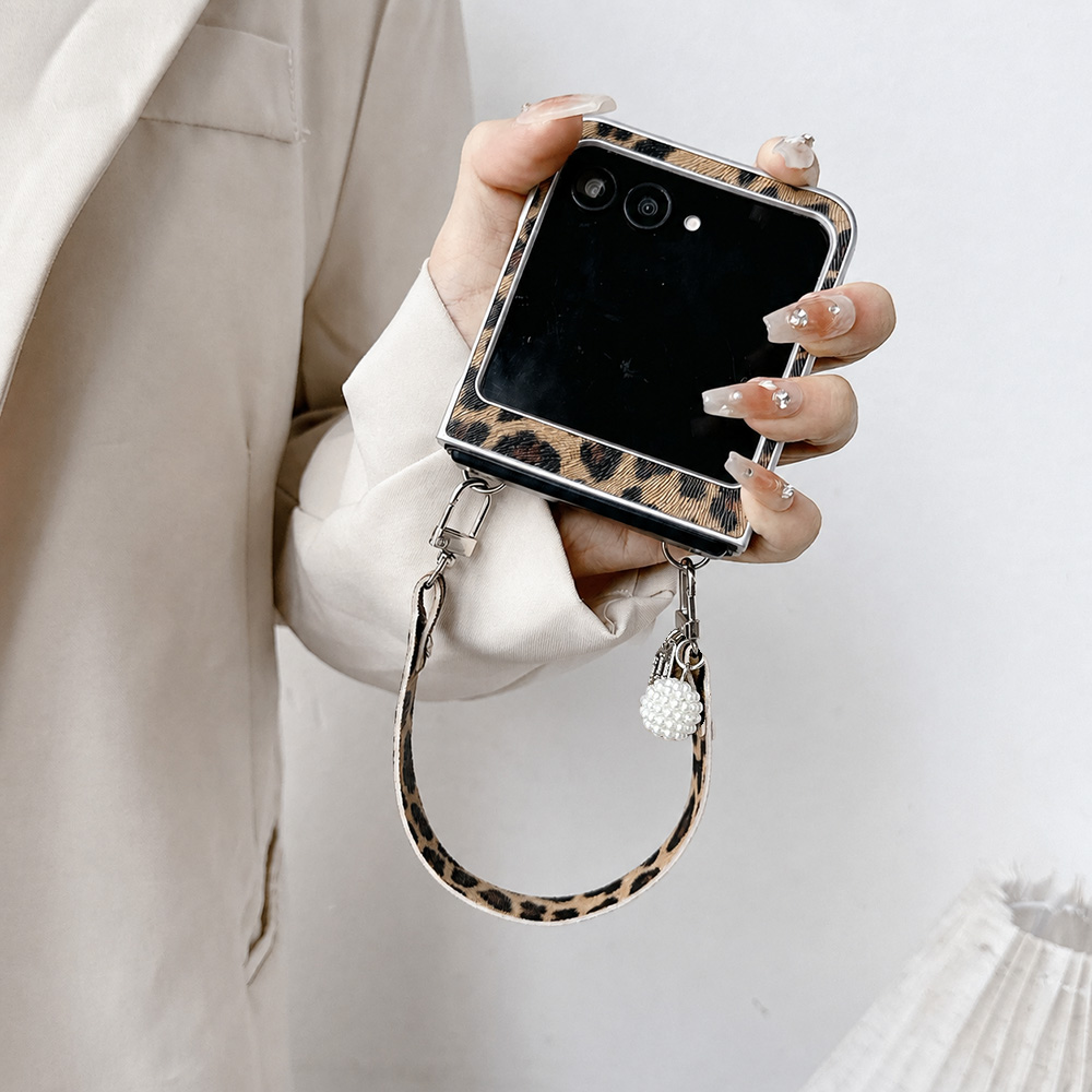 Etui na telefon składany z mot – Men Accessories Hand recenzja i cena