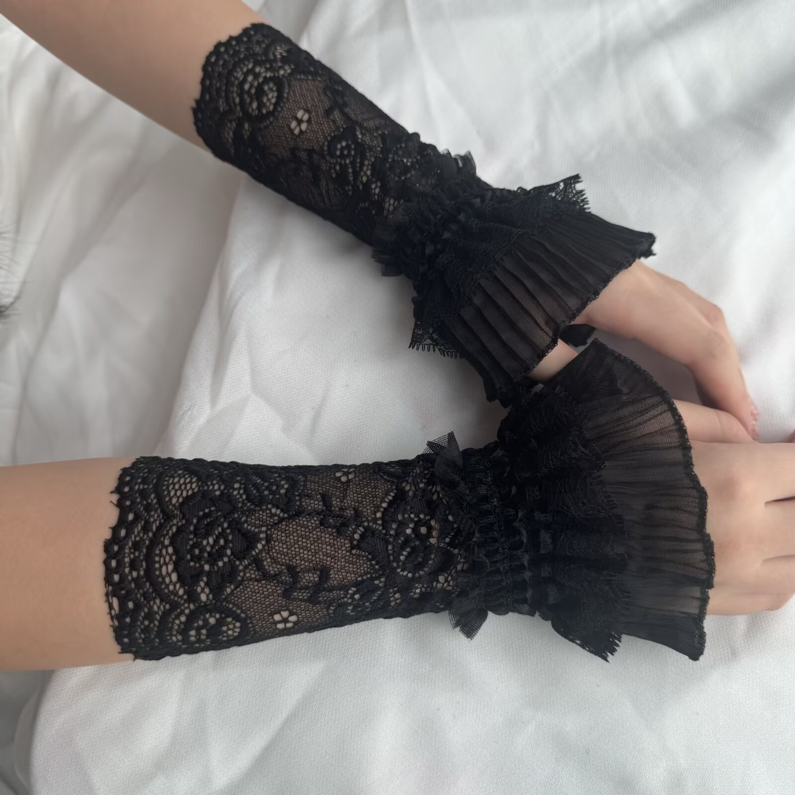 Koronkowe, ażurowe rękawki na  – Men Accessories Hand recenzja i cena