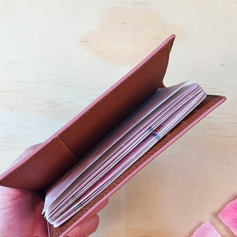 Damska śliczna okładka na pasz – Card Case Minimalist recenzja i cena